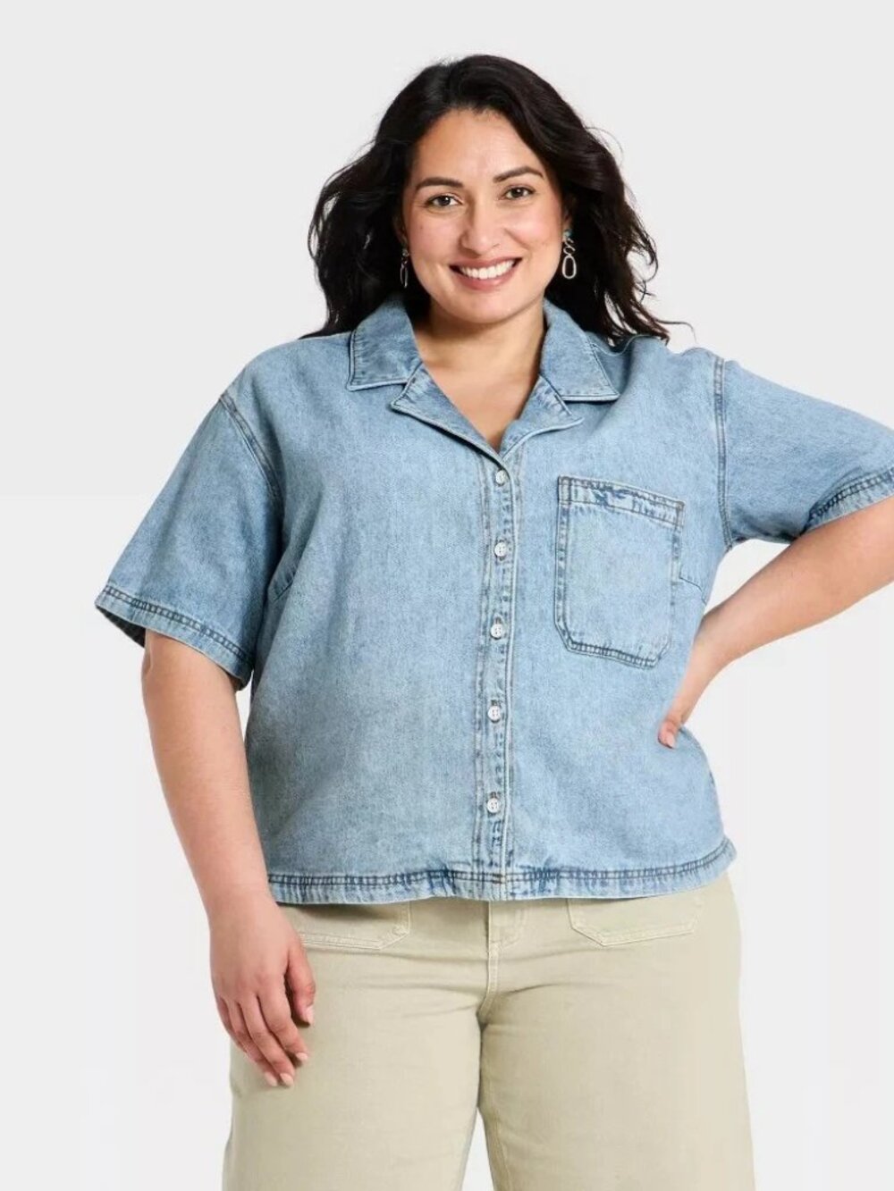 NWT Women's Universal Thread Size 4X Short Sleeve Collared Denim Beach Shirt